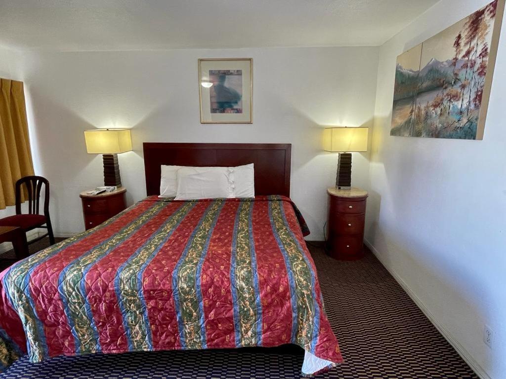 Motel Desert